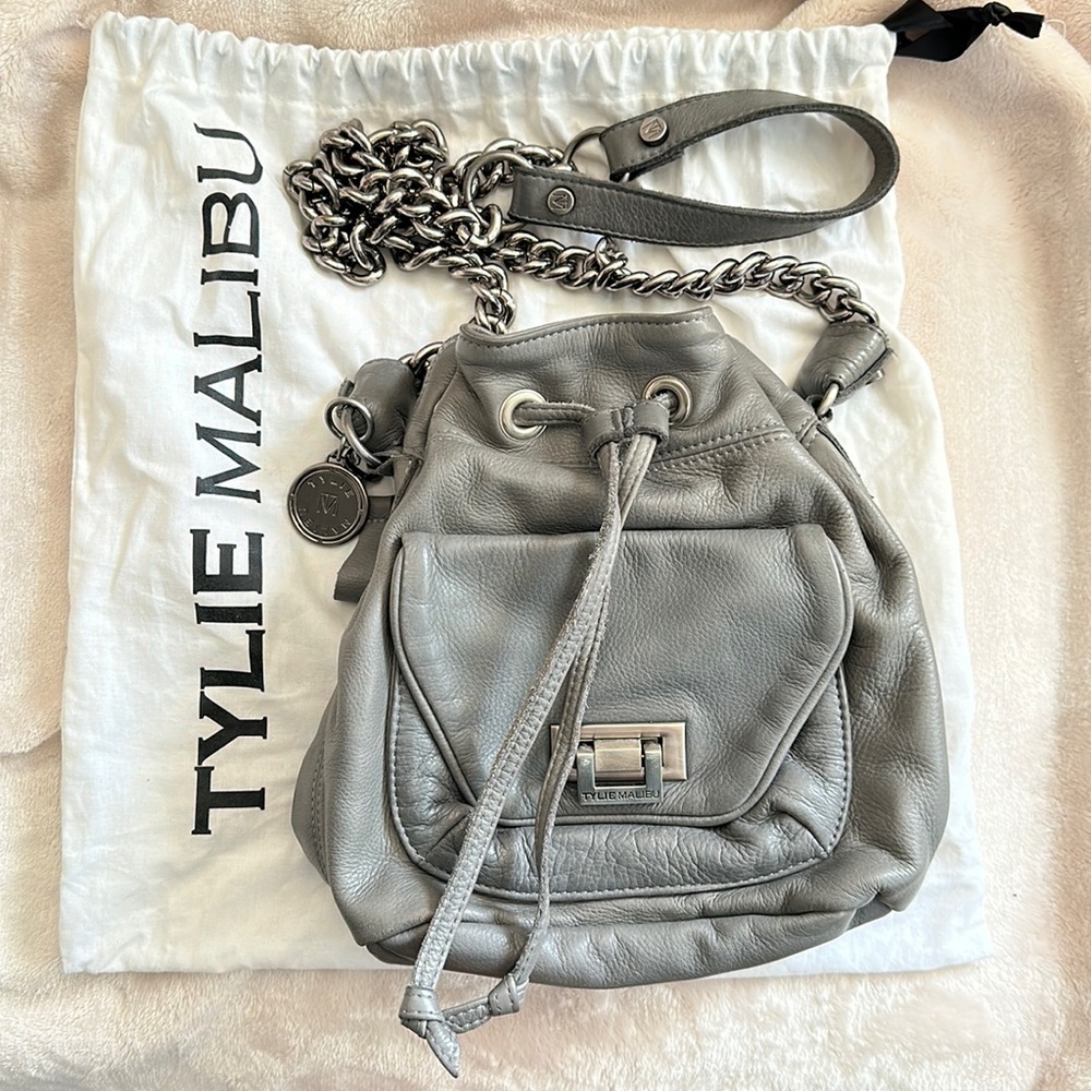 Tylie Malibu Grey Leather drawstring Bucket Purse with chain detail strap
